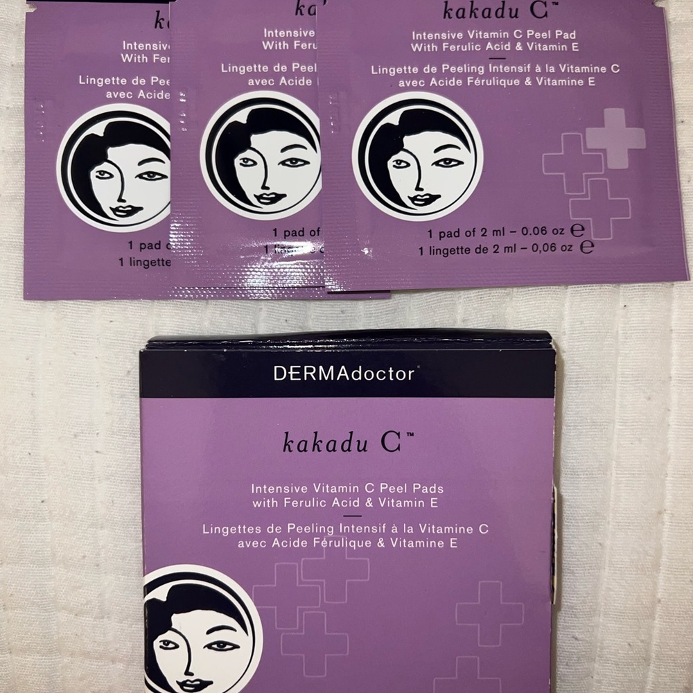 Kakadu C Intensive Vitamin C Peel Pads - Purple